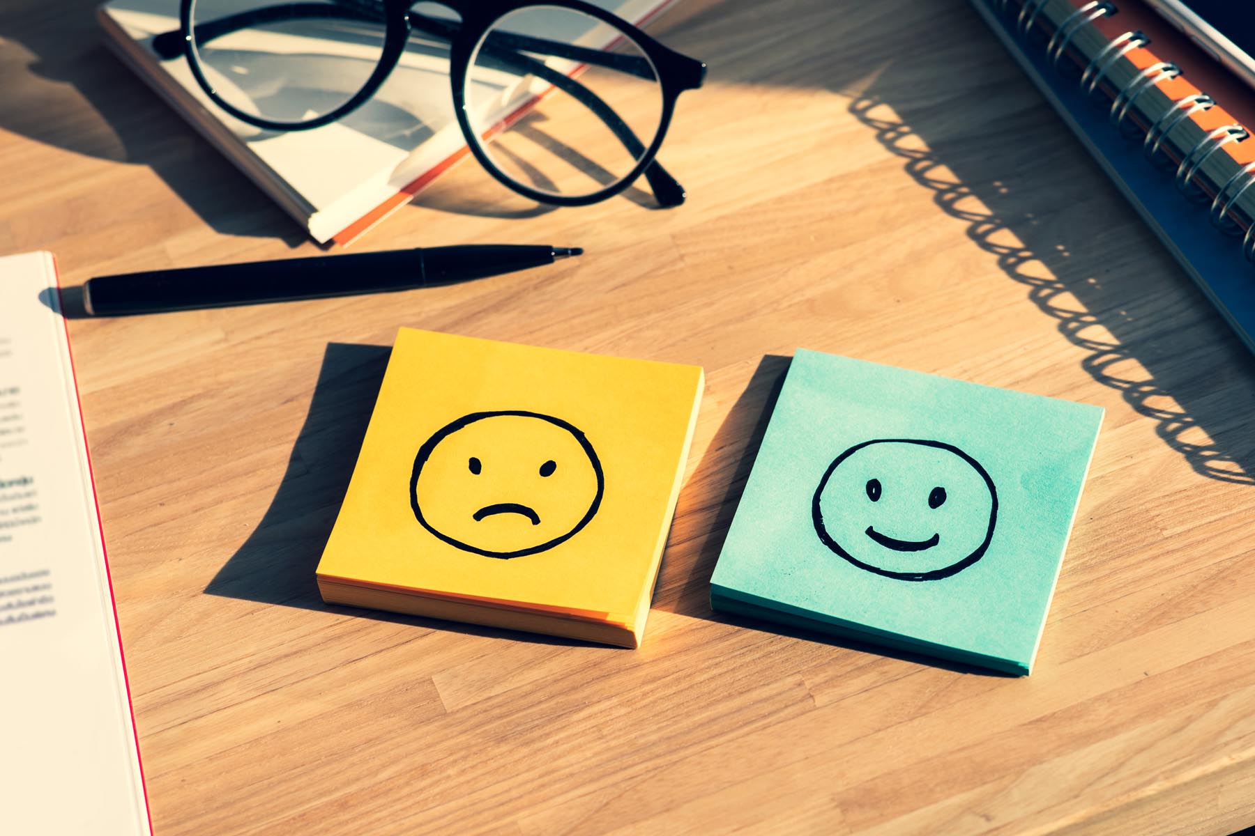 Inteligencia emocional en oficina : domina tus emociones