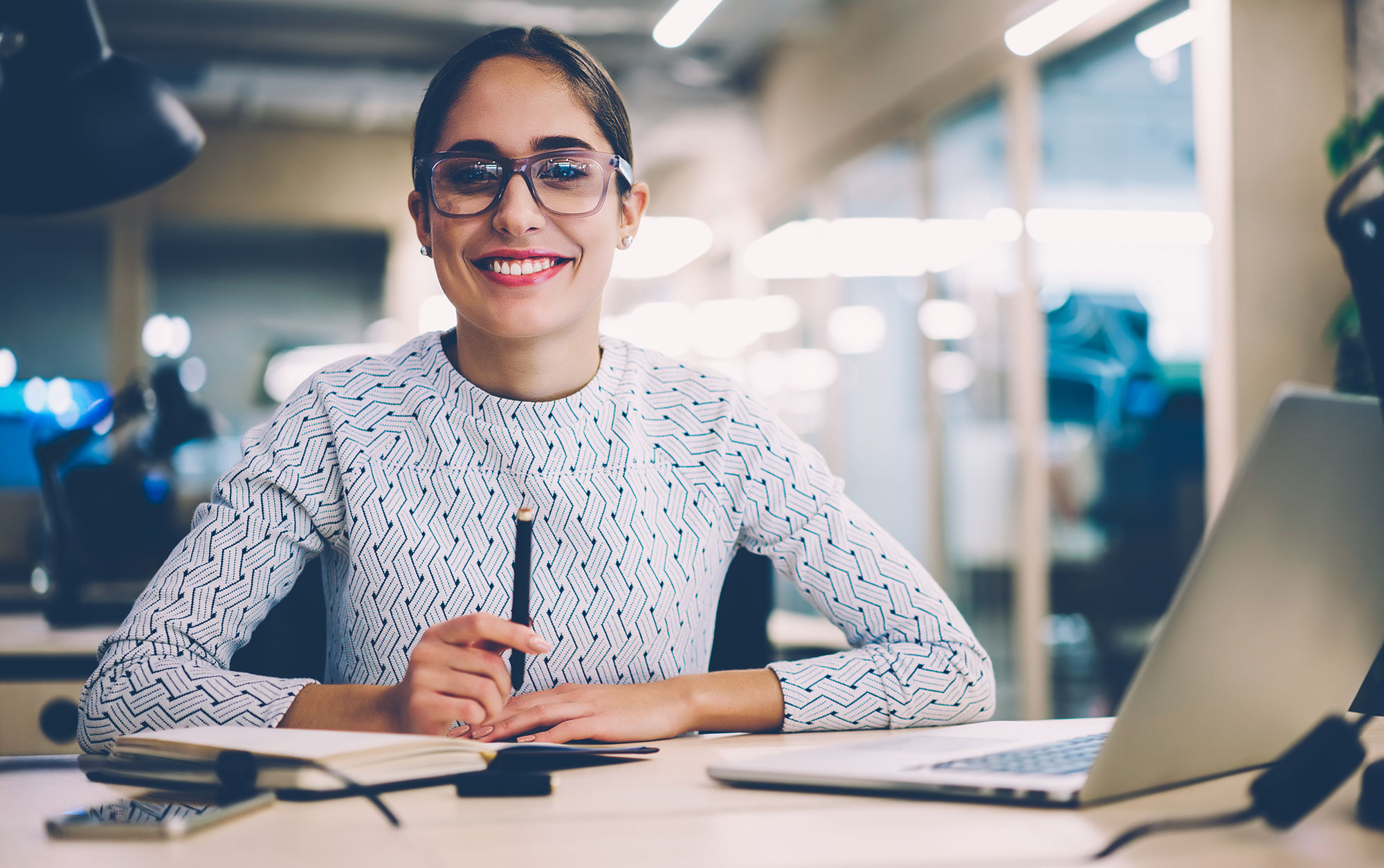 Licenciatura en Administración de Negocios en línea. ¡Obtén una beca!